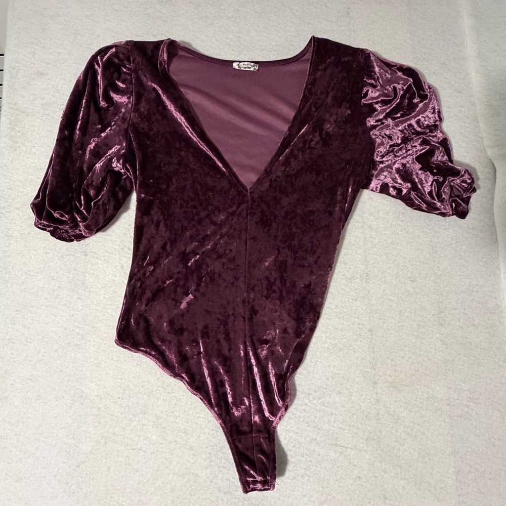 Intimately Free People Purple Crushed Velvet Puff Sleeve Deep V Bodysuit XS